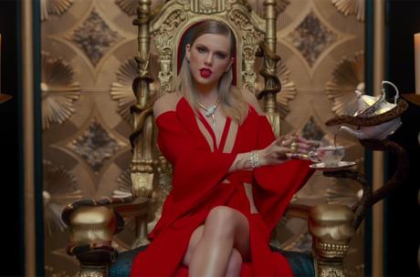 La doble fachada de Taylor Swift La doble fachada de Taylor Swift