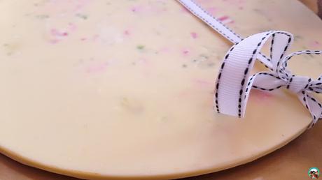 Turrón de chocolate y caramelos