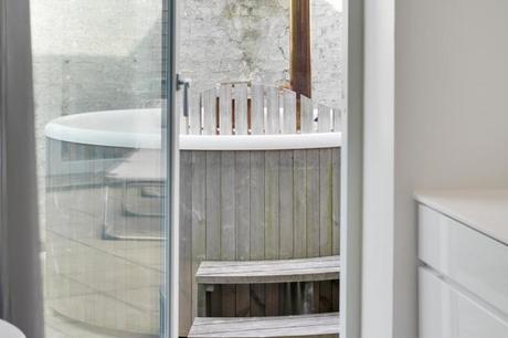 sauna exterior madera estilo nordico muebles estantería string diseño exteriores diseño arquitecto decoración casa danesa accesorios diseño nordico 