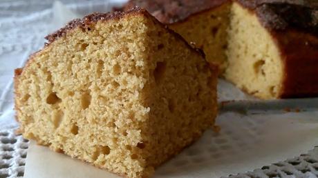 Coca de calabaza con costra de azúcar y canela Coca de calabaza con costra de azúcar y canela