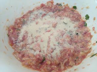 ALBÓNDIGAS A LA JARDINERA ALBÓNDIGAS A LA JARDINERA