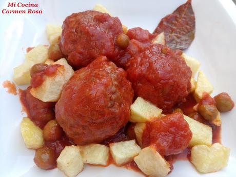 ALBÓNDIGAS A LA JARDINERA
