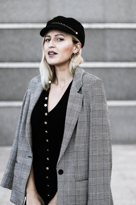 BUTTONED DRESS & PRINCE OF WALES JACKET