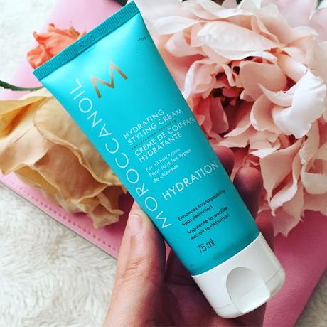 Crema capilar Hydrating Styling Cream de Moroccanoil