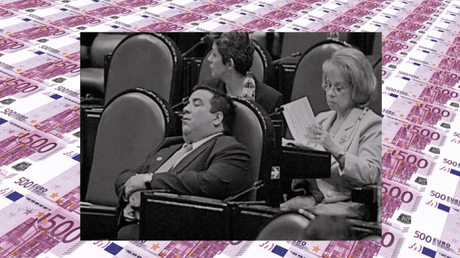 ” NO HAY PEOR CIEGO QUE EL QUE NO QUIERE VER ” .. y tenemos demasiados.