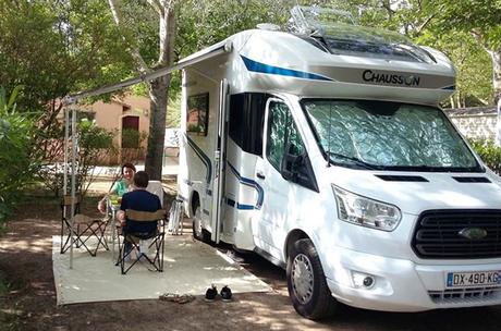 Viajar en autocaravana con niños, un planazo divertido en familia Viajar en autocaravana con niños, un planazo divertido en familia