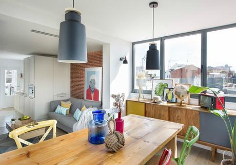 Color y luz en una vivienda de Barcelona Color y luz en una vivienda de Barcelona