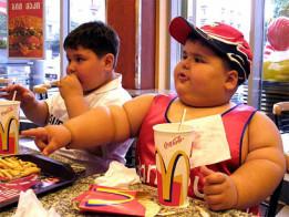 El consumo excesivo de comida y la falta de ejercicio no son la causa total del  sobrepeso, afirman investigadores