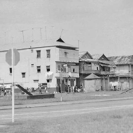 EL BARRIO DE BAMBO LINE