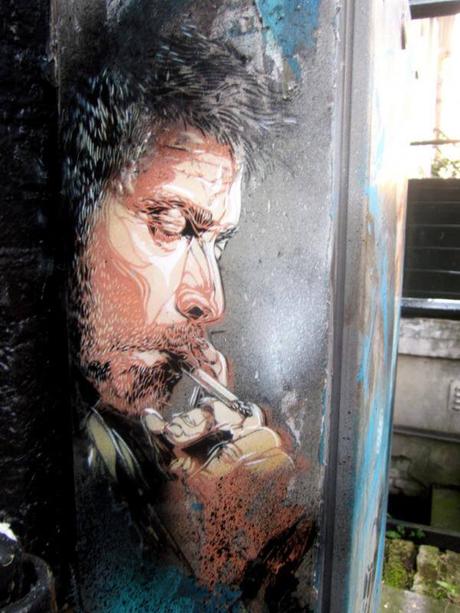 Un artista Francés pinta sus retratos en lugares destrozados -C215 un genio del Street Art