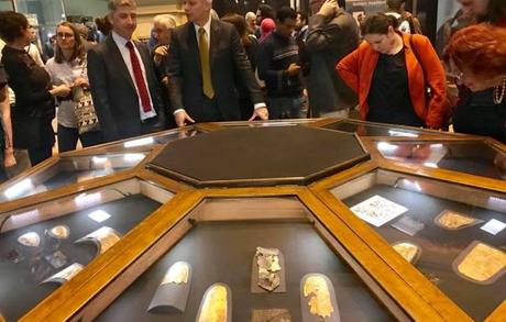 Se exhiben nuevas piezas del ajuar de Tutankamón en el Museo Egipcio de El Cairo
