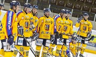 Jukurit y Sport lucharán por el ascenso