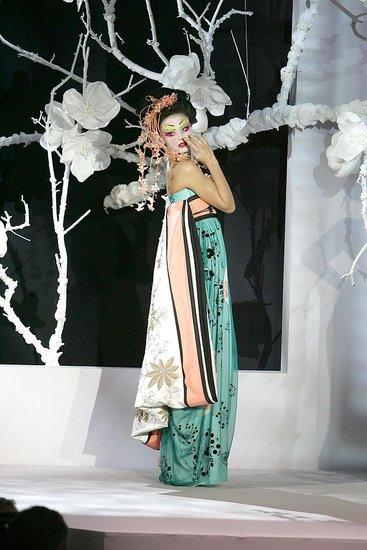 Dior & Galliano - Toda una era 1.996 -2.010.