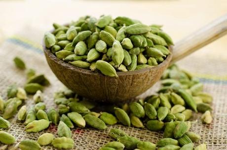 Cardamomo en ayurveda, cocina y medicina