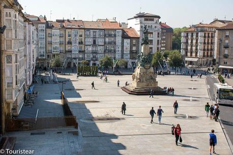 ¿Qué ver en Vitoria – Gasteiz en 1 día? Murales, monumentos y cultura