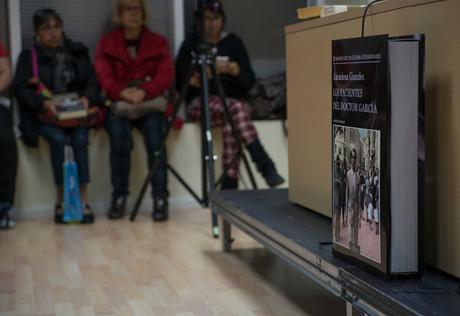 Almudena Grandes estuvo en la Biblioteca de Móstoles
