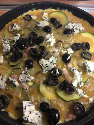 Frittata De Calabacín, Champiñones Y Queso Azul