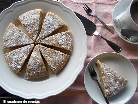 Gató {Pastel de Almendra Mallorquín}