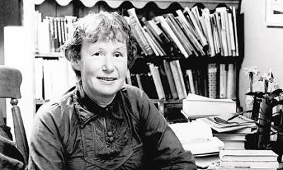 RESEÑA: La librería. RESEÑA: La librería.