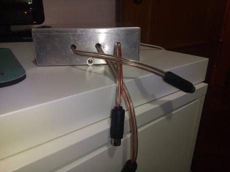 Constrúyase su propio amplificador 2.1 por 12€ Constrúyase su propio amplificador 2.1 por 12€