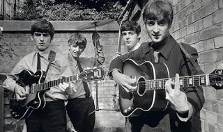 ¿Beatles o Rolling?