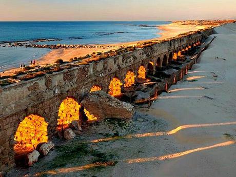 Maravillas de Israel.  Acueducto de Cesárea.