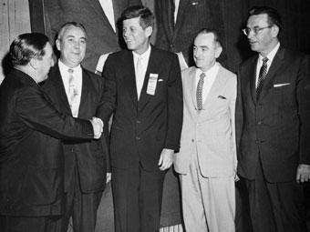 Biografía de JFK   {22 Nov 1963 - 2017}