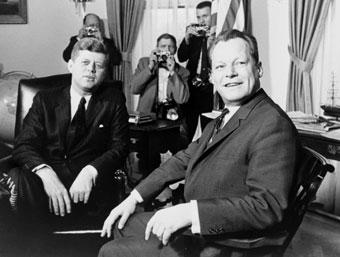 Biografía de JFK   {22 Nov 1963 - 2017}