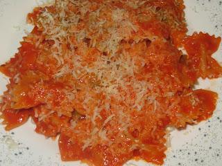 PASTA CON SALSA DE PIQUILLOS