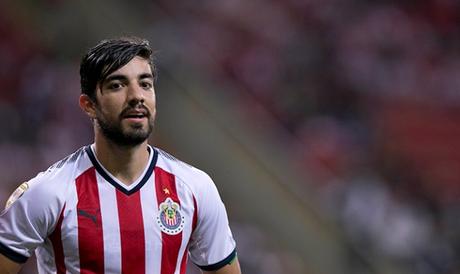 Chivas no quiso vender a Pizarro al Monterrey