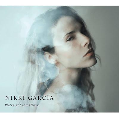 Ascendentes | Nikki García