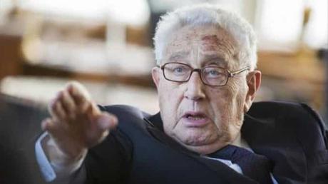 Henry Kissinger ¿ profeta, “iluminado”, conseguidor ?. En cualquier caso un poderoso amo.