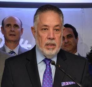 Reconce hay mucha corrupción en RD, pero dice que a EEUU no le cabe servir de asesor.