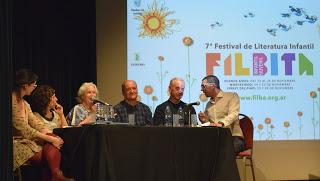 Con la infancia a cuestas - FILBITA Con la infancia a cuestas - FILBITA