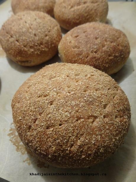 PAIN AU SON DE BLÉ / WHEAT BRAN BREAD / PAN CON SALVADO DE TRIGO / خبز بالنخالة