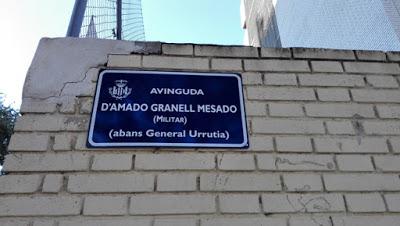 Cambiar el cromo del General Urrutia por el del General Granell.