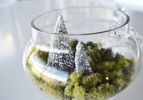 9 Diy terrarios de Navidad https://laurenconrad.com/blog/2015/12/deck-the-halls-diy-winter-terrariums/