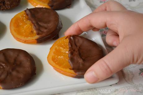 Naranjas confitadas y bañadas en chocolate - Reto #asaltablogs