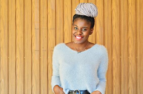 FUZZY TWISTED BACK SWEATER FUZZY TWISTED BACK SWEATER