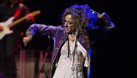 Rosario publica el disco en directo ‘Noche de Gloria en el Teatro Real’ Rosario Flores en directo