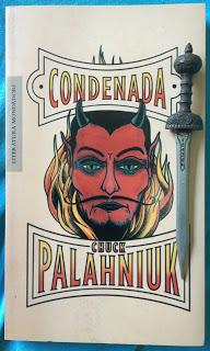 Portada del libro Condenada, de Chuck Palahniuk