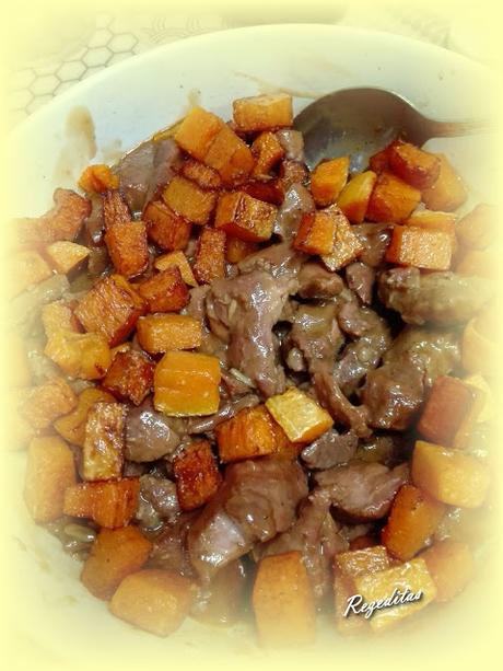 PAVO EN SALSA TERIYAKI CASERA CON CALABAZA ASADA PAVO EN SALSA TERIYAKI CASERA CON CALABAZA ASADA