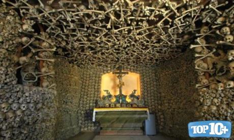 Capilla de los huesos Capilla de los huesos-entre-las-reliquias-mas-misteriosas-del-mundo