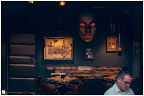 Un Pub en Romanía te hace viajar en el tiempo con su estilo Steampunk Un Pub en Romanía te hace viajar en el tiempo con su estilo Steampunk