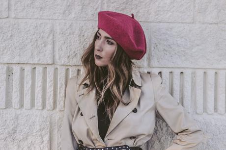 TRENCH+ RED BERET TRENCH+ RED BERET