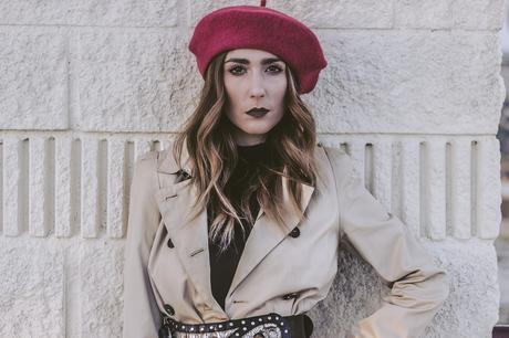 TRENCH+ RED BERET