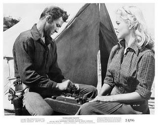 AMENAZAS EN LAS VÍAS (Overland Pacific) (USA, 1954) Western AMENAZAS EN LAS VÍAS (Overland Pacific) (USA, 1954) Western