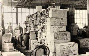 CONVERSE: UNA MARCA CON HISTORIA CONVERSE: UNA MARCA CON HISTORIA