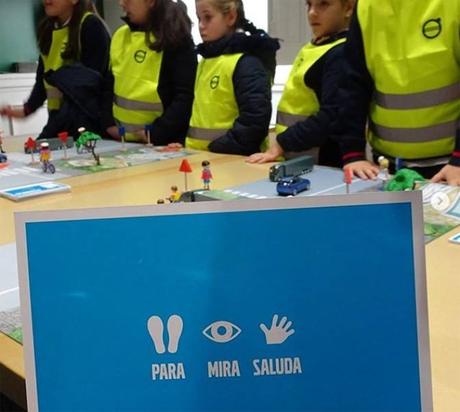 Volvo apuesta por la educación vial con “Para, mira, saluda”