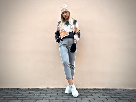 SEQUIN SWEATER SEQUIN SWEATER